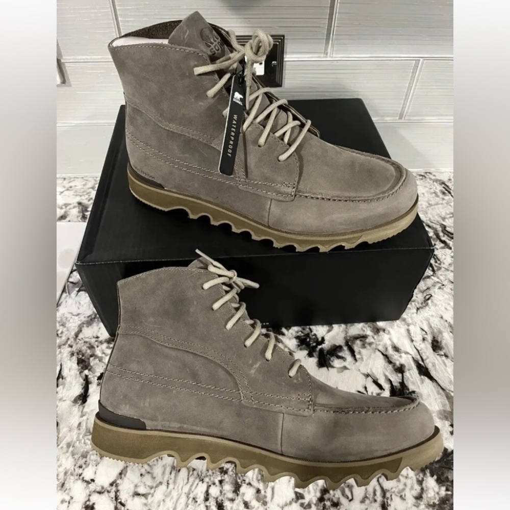 Sorel Men’s Kezar Waterproof Moc Boot Size 13